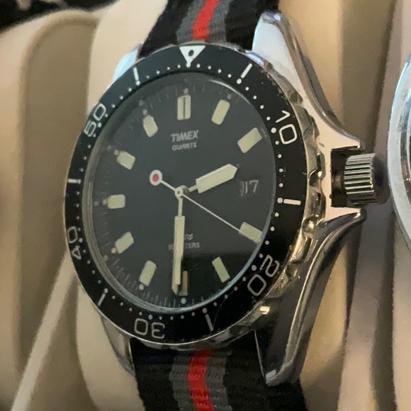 Vintage Timex Quartz Red Dot Mens 50 Meter Diver Watch Untested Lollipop - Picture 2 of 3